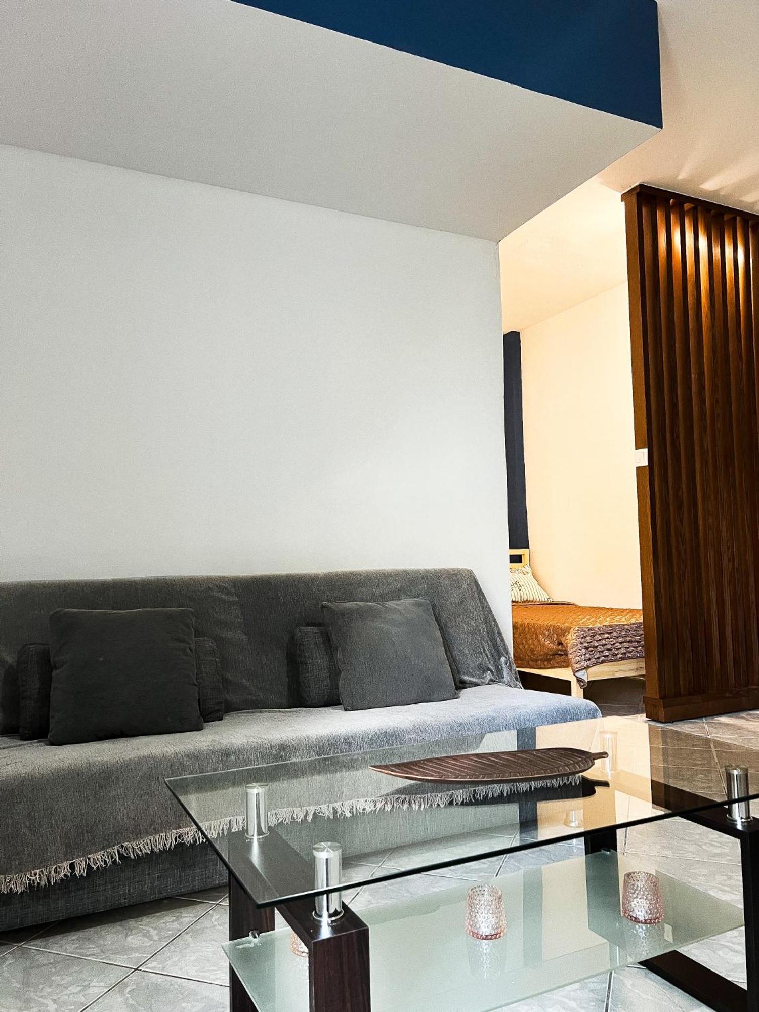 Апартаменты Dimitris Flat Неи-Эпиватай Экстерьер фото